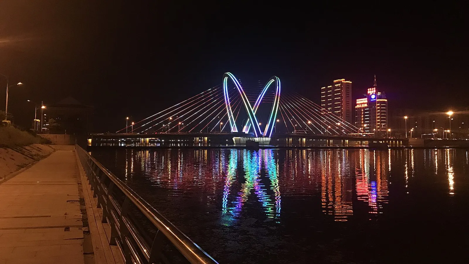 延吉城市夜景与东北亚区位